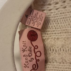 Hind knit by Dolly sweater size large beige